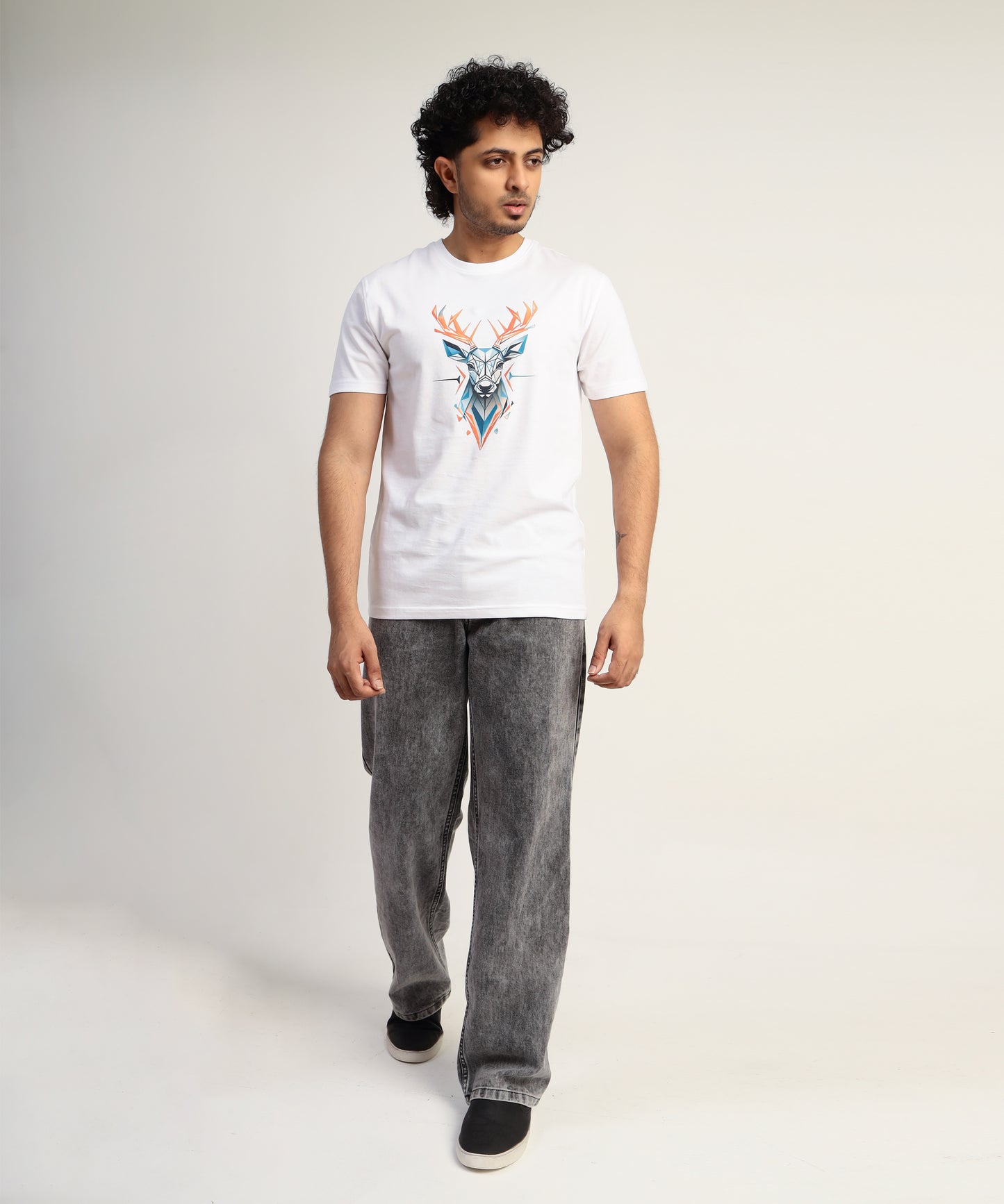 Crew Neck Short Sleeve Graphic T-shirt - Deer Print - White