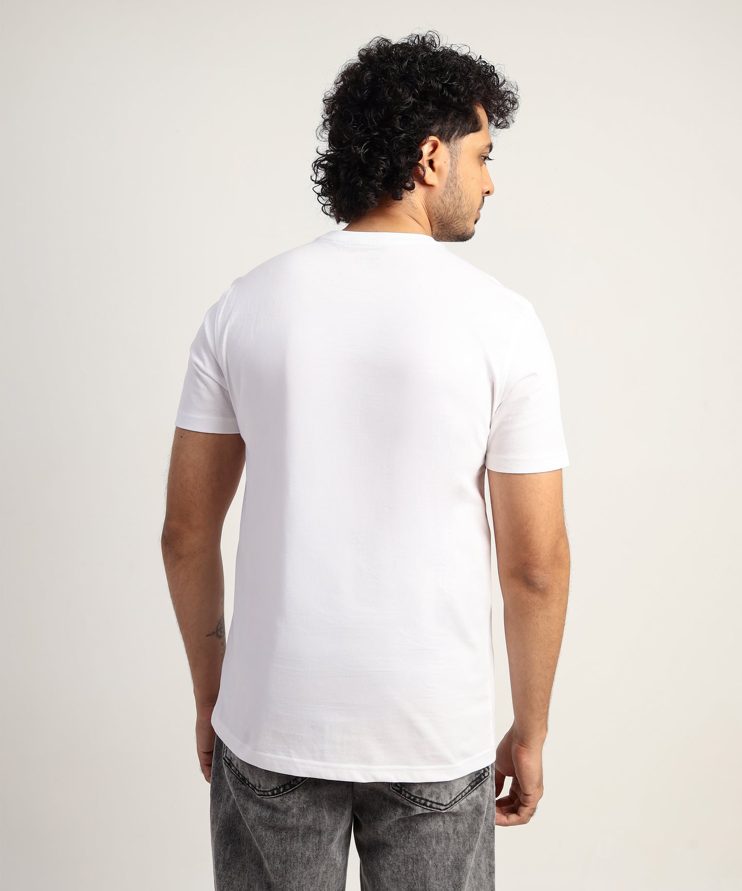 Crew Neck Short Sleeve Graphic T-shirt - Mountain Print - White