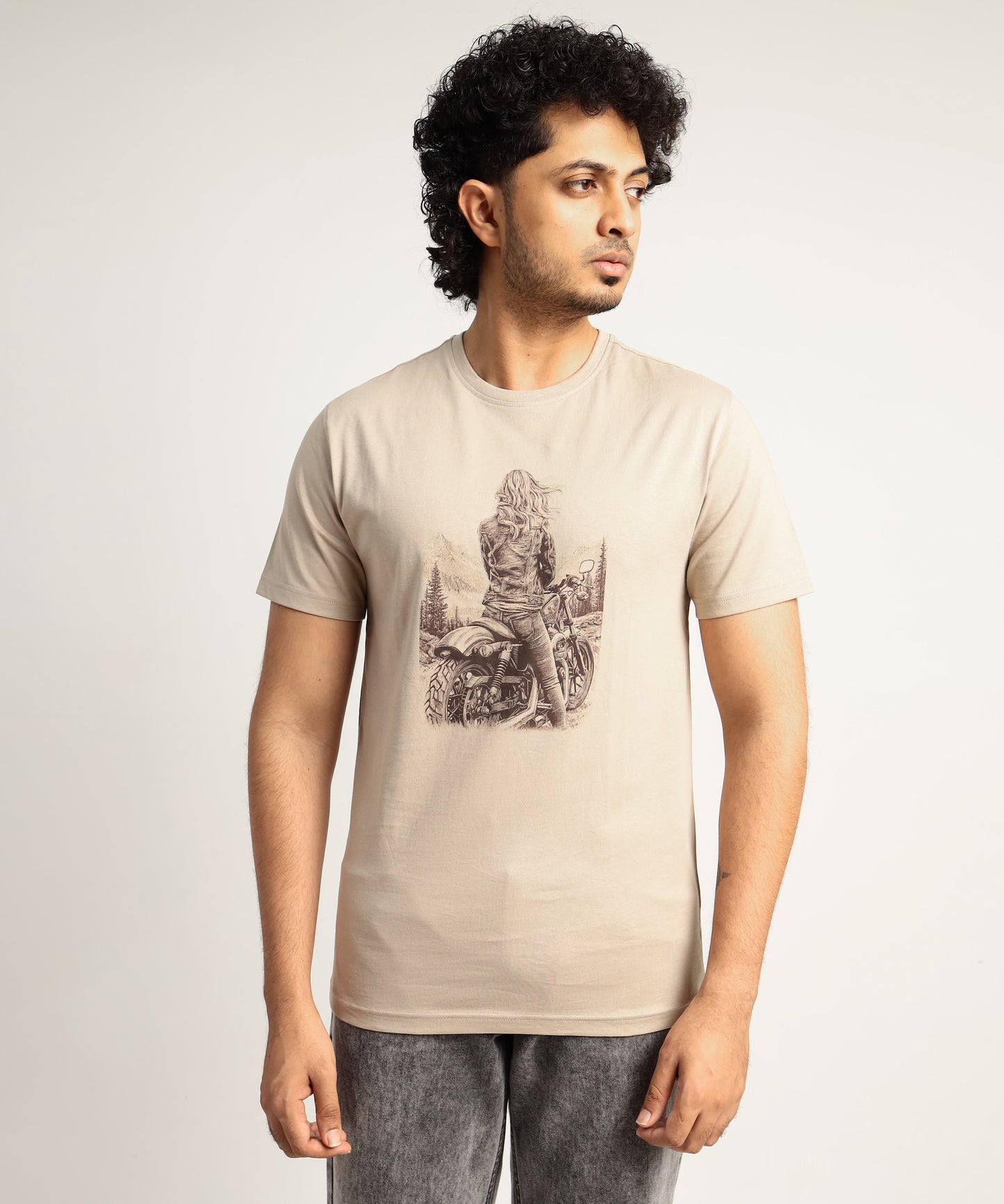 Crew Neck Short Sleeve Graphic T-shirt - Girl Print - Beige Safari