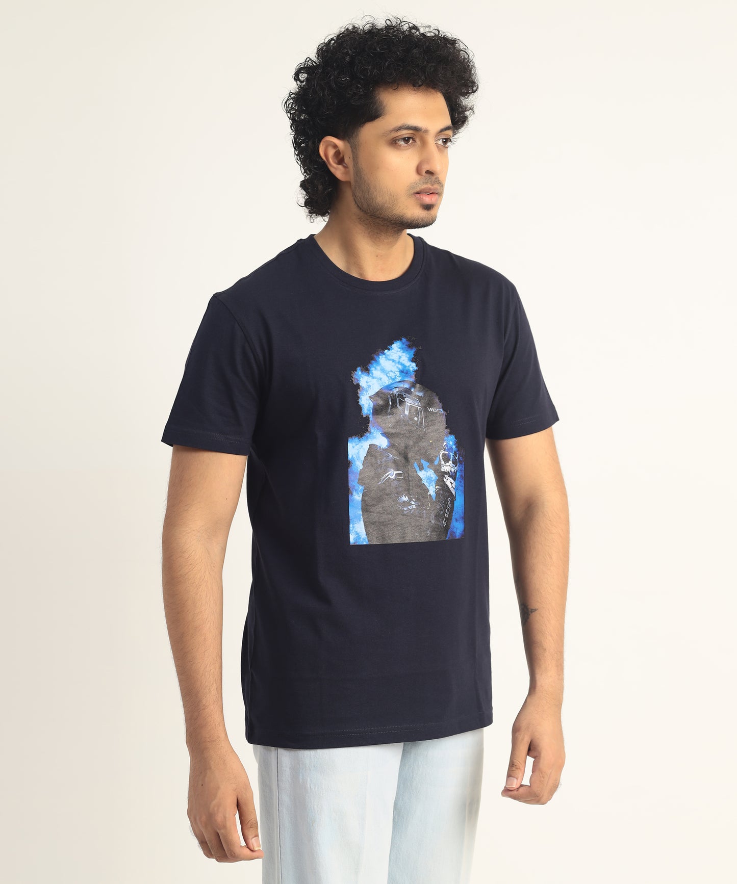 Crew Neck Short Sleeve Graphic T-shirt - Helmet Print - Navy