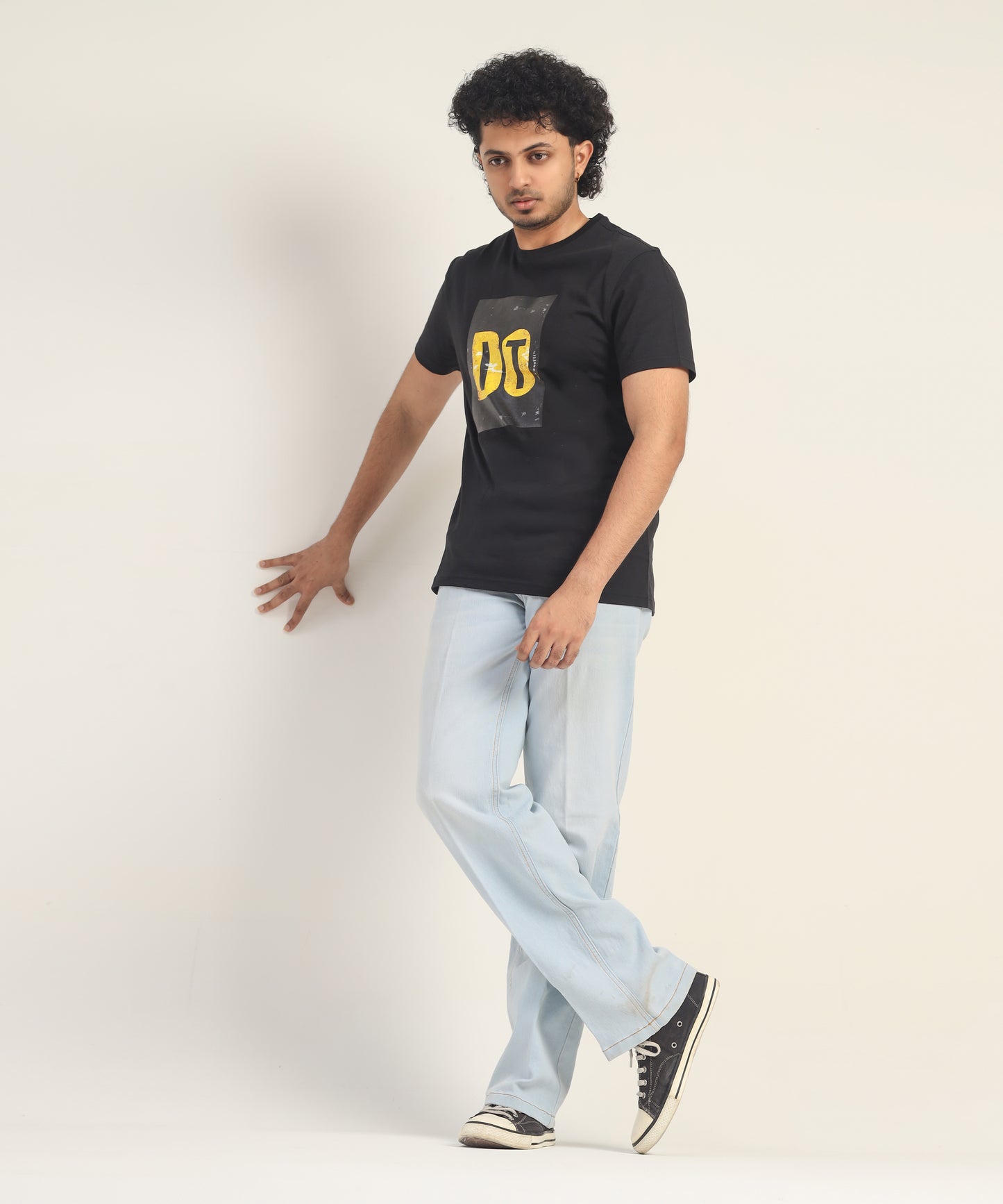 Crew Neck Short Sleeve Graphic T-shirt - Do It Print - Black